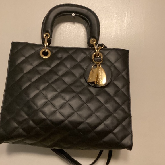 BLOOMINGDALE BEAUTY TOTE BAG WITH METAL TAGS - Picture 1 of 8